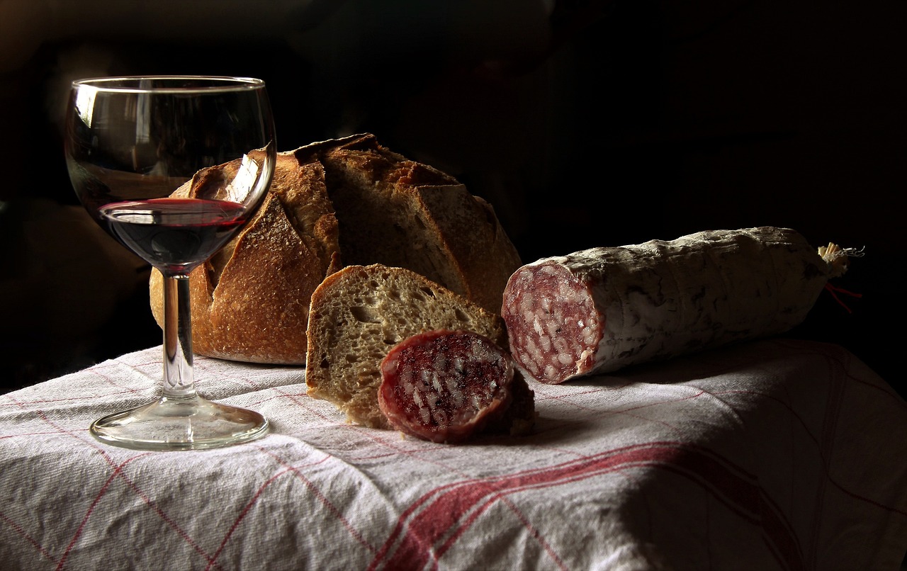 entdecken sie aufregende kulinarische veranstaltungen, die ihren gaumen verwöhnen. von kochkursen bis zu gourmet-dinnern, erleben sie die vielfalt der küche in unvergesslichen events.