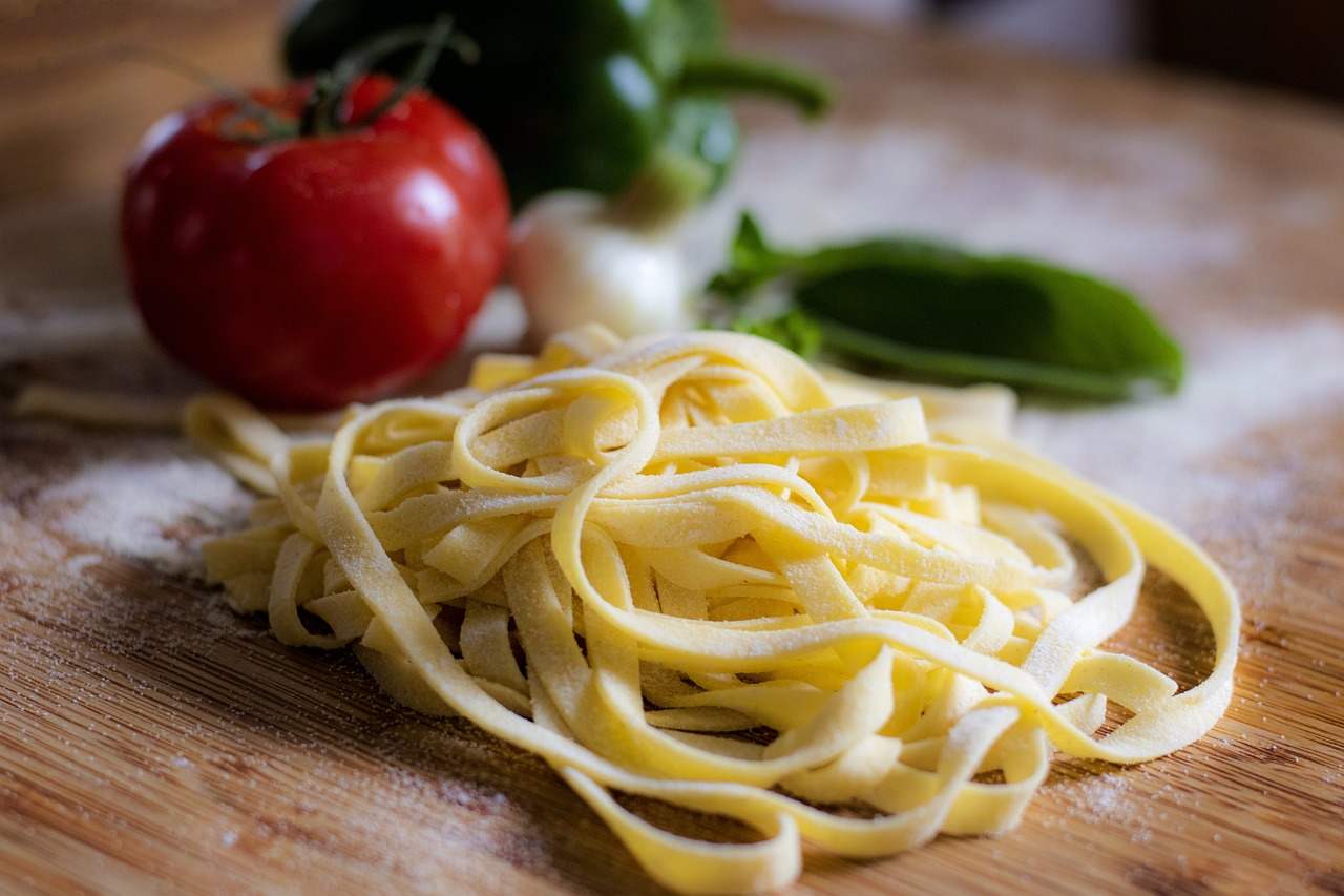entdecken sie die faszinierende welt der kulinarik – von exquisiten rezepten über kochtechniken bis hin zu kulinarischen trends. lassen sie sich inspirieren und genießen sie die vielfalt der zutaten und geschmäcker!