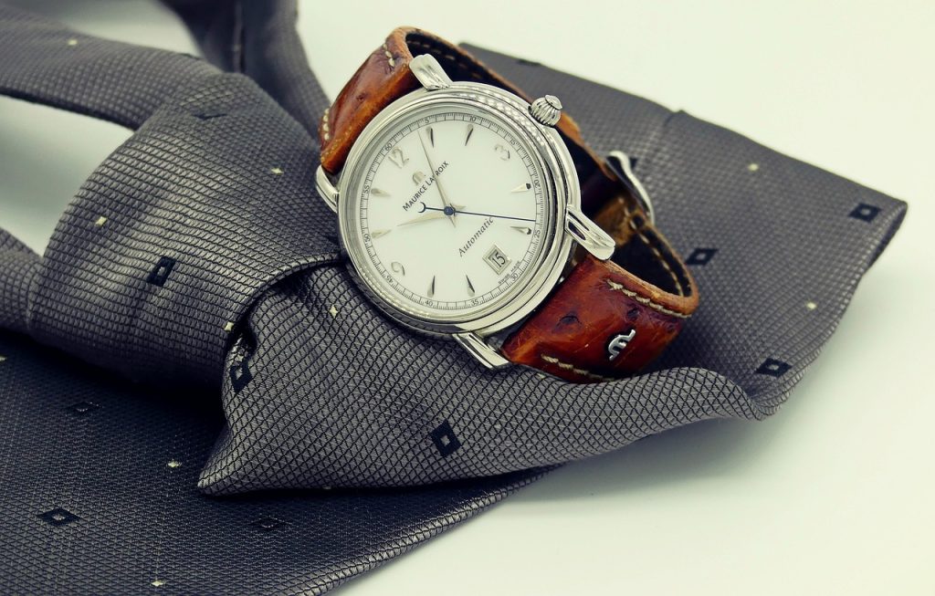entdecken sie die neuesten trends in der modewelt! von eleganten outfits bis hin zu lässigen streetwear-stilen – lassen sie sich inspirieren und finden sie ihren persönlichen stil mit unserer vielfältigen auswahl an kleidung und accessoires.