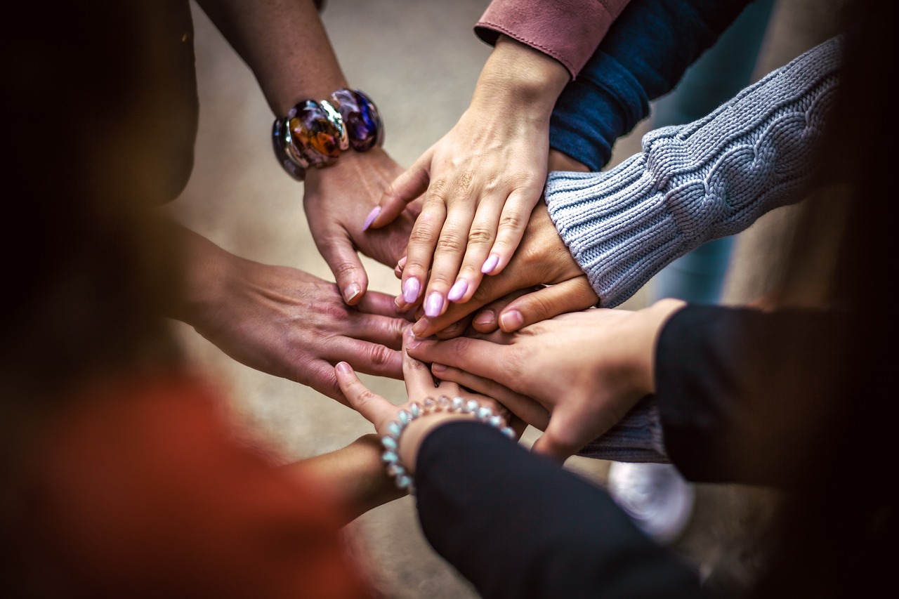 entdecken sie die kraft der community! vernetzen sie sich mit gleichgesinnten, tauschen sie ideen aus und fördern sie das gemeinschaftliche wachstum. treten sie noch heute bei!