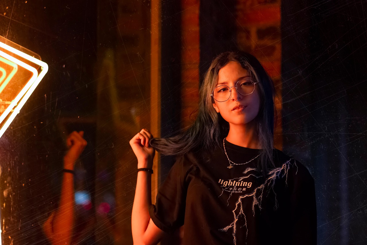 entdecken sie die neuesten modetrends und stilvollen outfits. bleiben sie immer up-to-date mit aktuellen fashion-inspirationen und must-haves der saison.